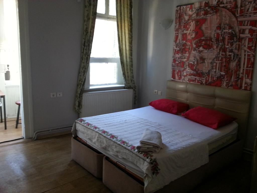 Laguna Otel Pansiyon อิซมีร์ ภายนอก รูปภาพ